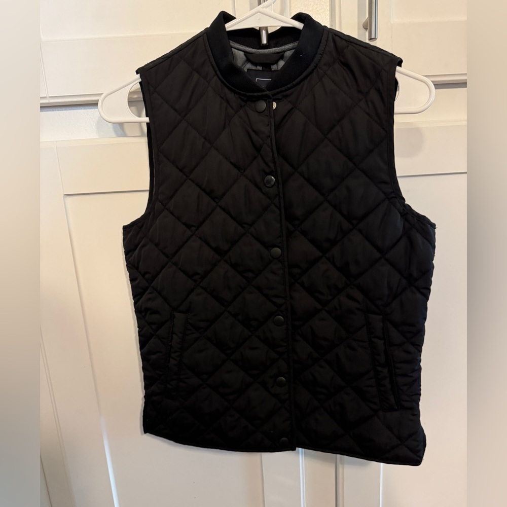 Gap Black Quilted Vest